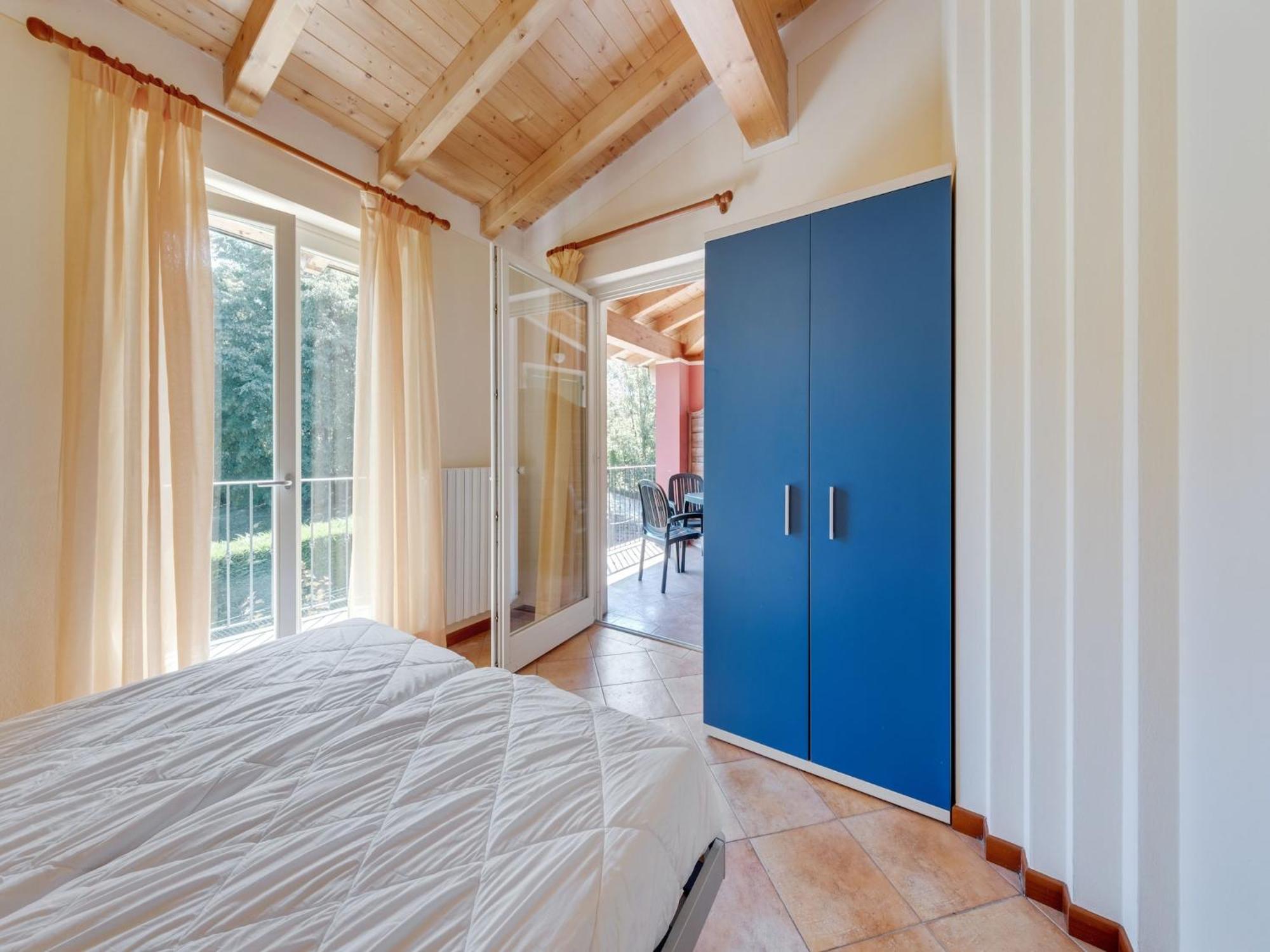 Spacious Apartment In Idro With Shared Pool Crone Bagian luar foto